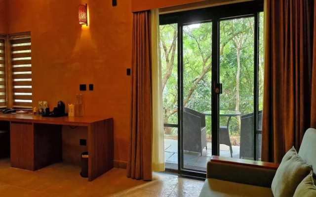 Klov Resort & Spa