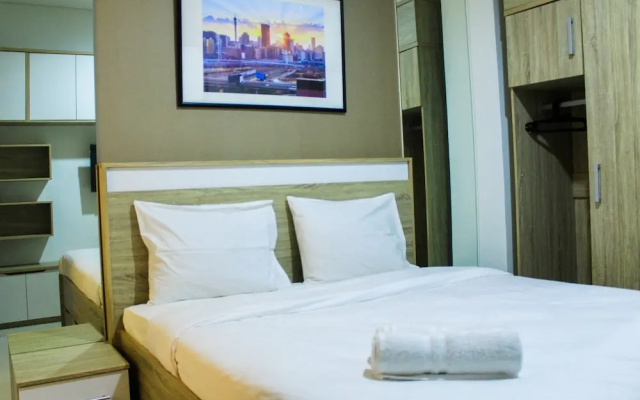Modern and Comfortable Studio Springwood Apartment