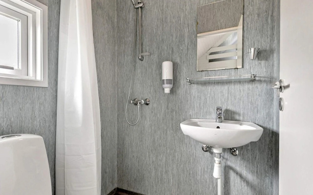 6 Person Holiday Park Home in Malling