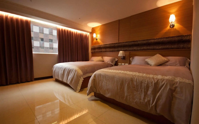 Jun Long Hotel