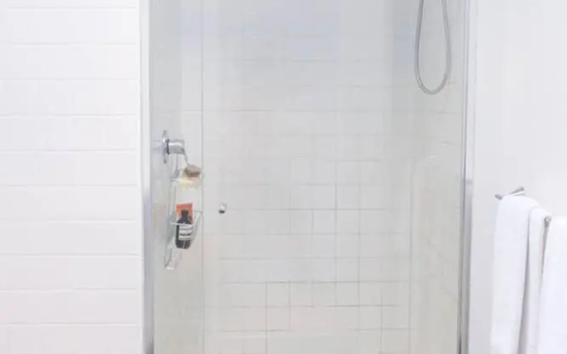 Stylish 1 Bedroom Apartment By Melbourne Park in Richmond