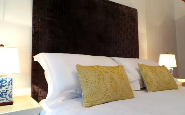 Antler Guest House