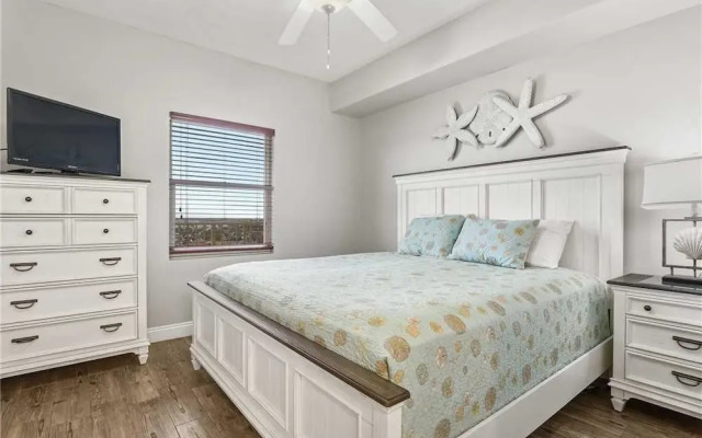 Treasure Island 802 - Two Bedroom Condo