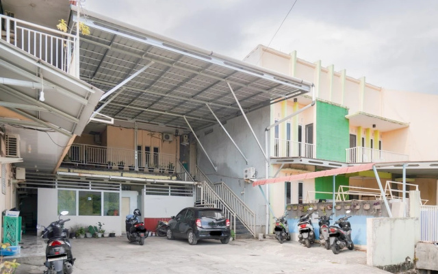 Urbanview Hotel Mine Residence Syariah