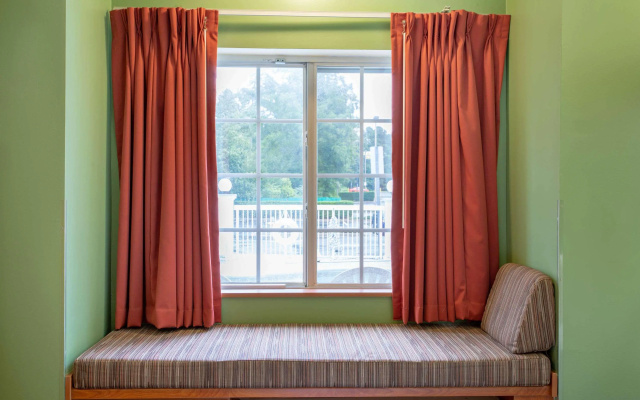 Microtel Inn & Suites by Wyndham Charlotte/Northlake