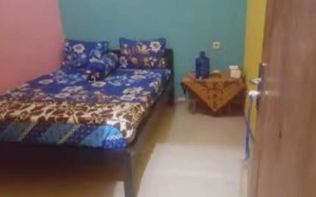 Yunior Guesthouse