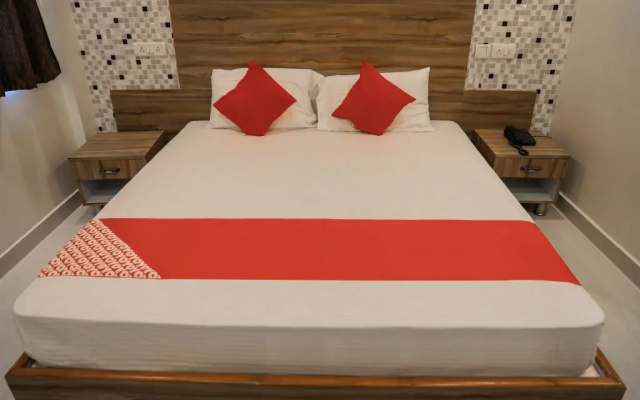 Navvada Regency By OYO Rooms