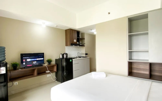 Modern Studio at LRT City Jatibening Apartment