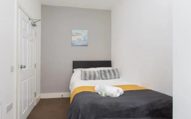 Townhouse @ Balfour St