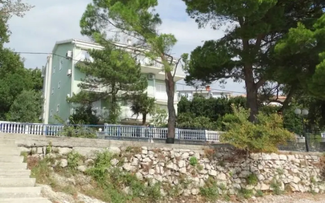 Oli - 20m From the Beach - 7 - R11