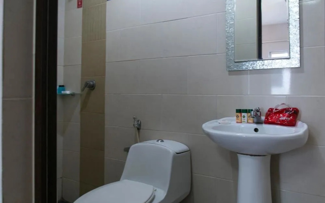 OYO Rooms Bandar Manjalara