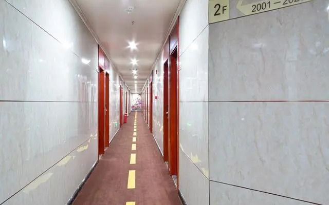 JTour Inn Wuhan Huanghe Tower Shouyi Square