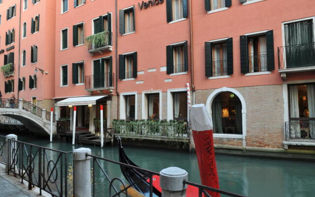 Отель Splendid Venice – Starhotels Collezione Италия, Венеция - 1 отзыв об отеле, цены и фото номеров - забронировать отель Splendid Venice – Starhotels Collezione онлайн вид на фасад