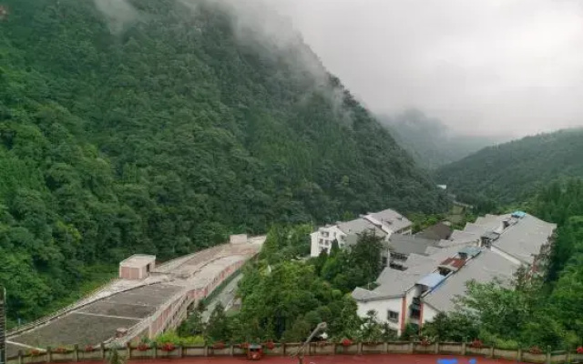 Chongqing Yueyuan Farm Stay
