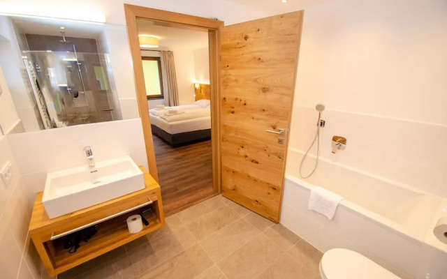 Finest Villa Zell am See