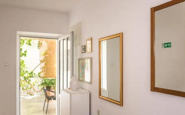 Amazing Home in Makarska With Wifi and 3 Bedrooms