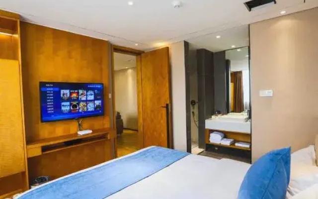 Marriott Guihuang Hotel (Guigang High - speed Railway Station Branch, Keshi World Plaza Branch)