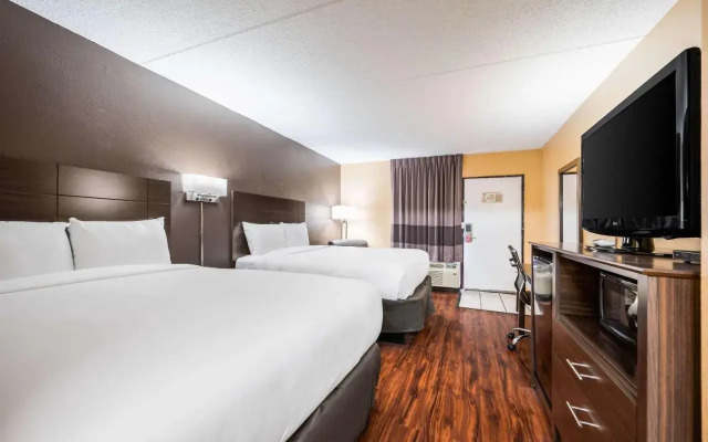 Riverchase Hotel