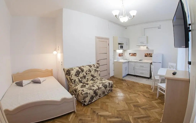 Apartment on Doroshenka 12