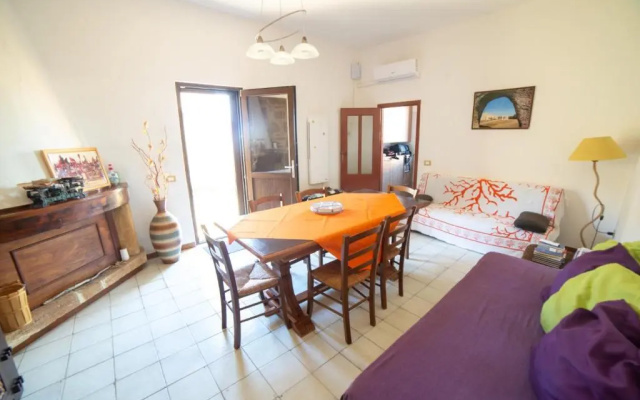Caretta House
