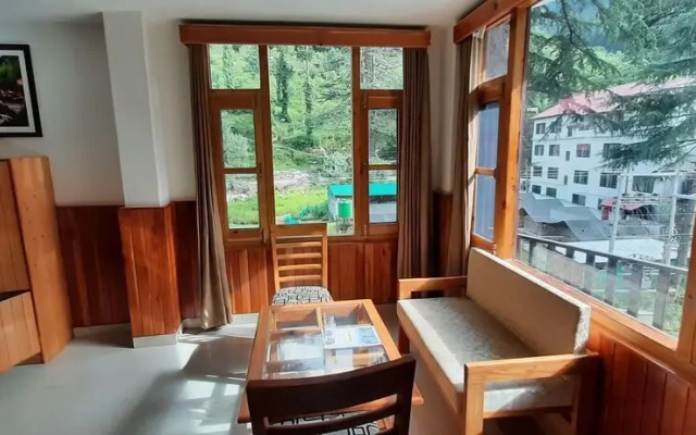 Hotel Aman Place Kasol