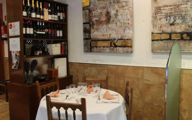 Hostal Montserrat