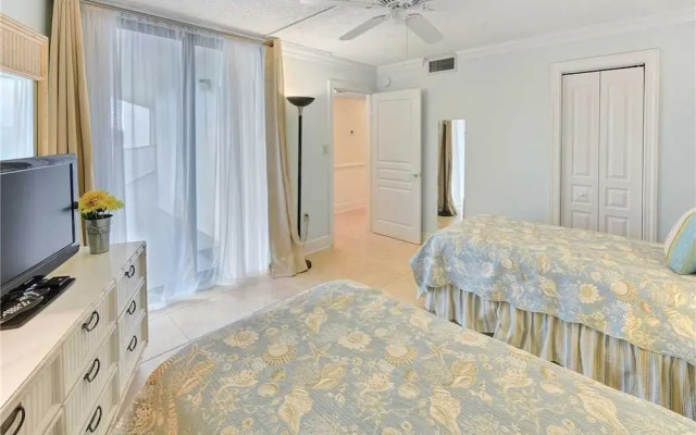 Captains Quarters 218 - Two Bedroom Condo