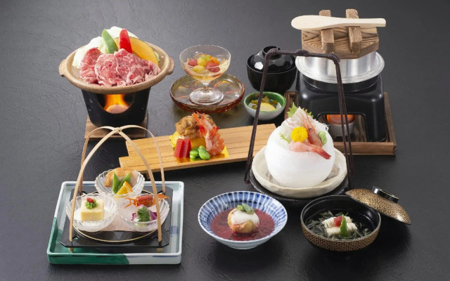 Royal Tainai Park Hotel