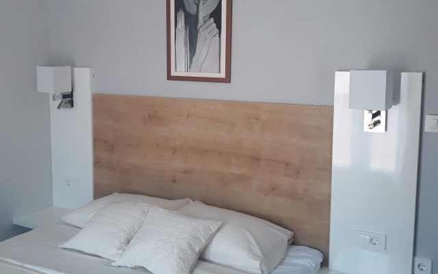Apartments Orsula Near old Town