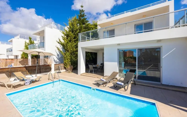 Villa Coral Bay 4 in Peyia