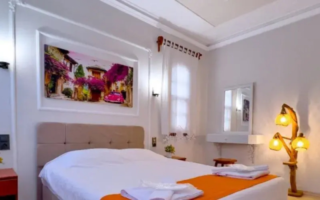 Mese Suites