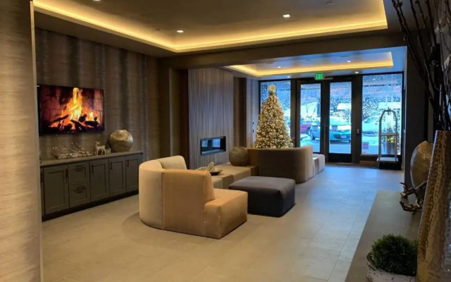 Aspen Square Condominium Hotel