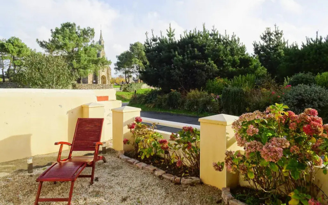 Cottage by Goelo Coast With Sea Views