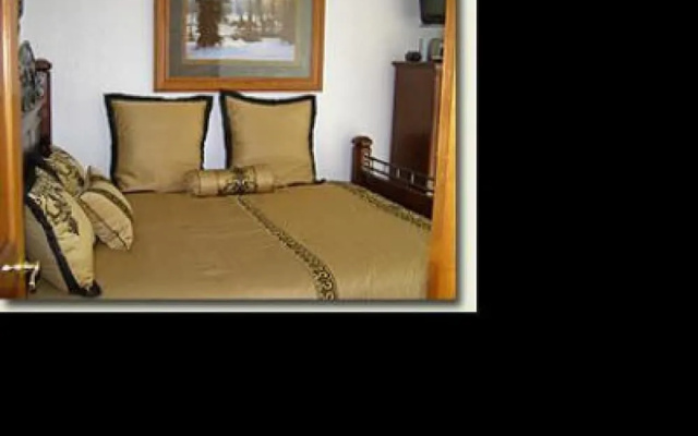 Tavares Inn