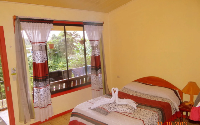 Cabinas El Pueblo - Hostel