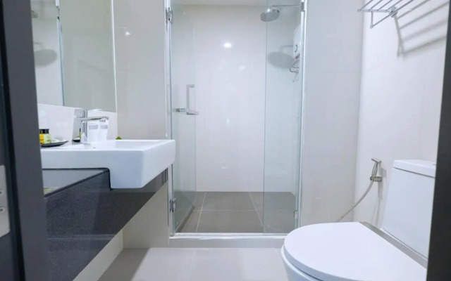 Clover Hotel Hatyai