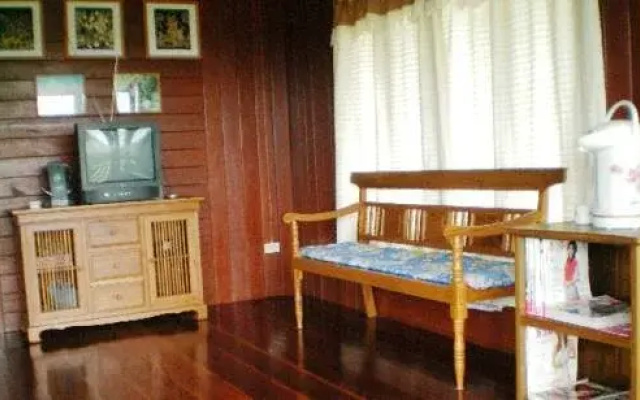 Hotel Baan Himna Hotel
