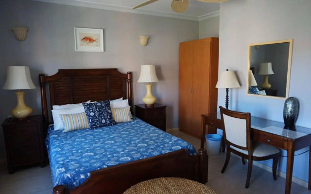 Balhambra Suites - Adults Only