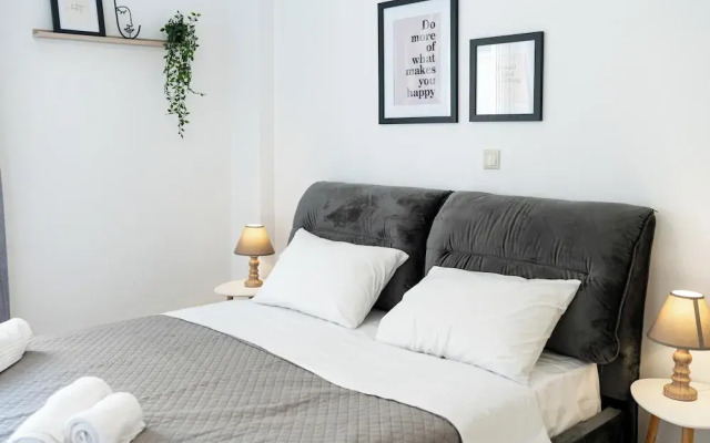 Niman Beachside Apartments
