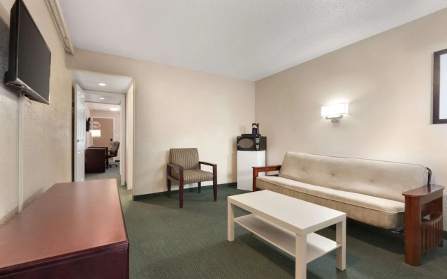Days Inn - Lethbridge