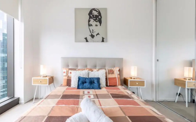 Prima Pearl Luxury 2-Bedroom Apartment