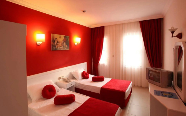 Destina Hotel