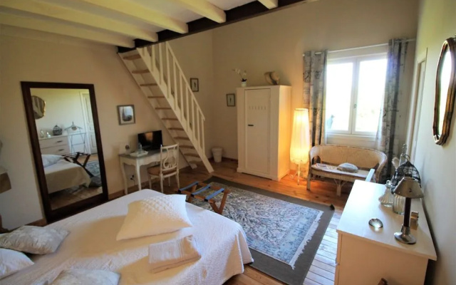 Mas Du Domaine De Montcalm B And B And Gites
