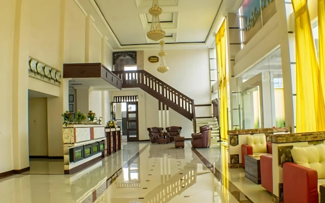 Grand City Batu Hotel