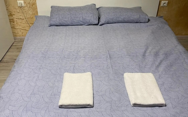 Colonel apartment 956