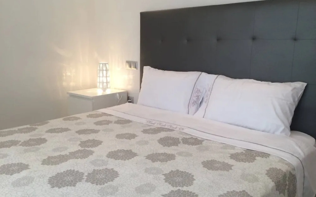 Lovely Furnished Apartment -b.new @ Maarif/ghandi
