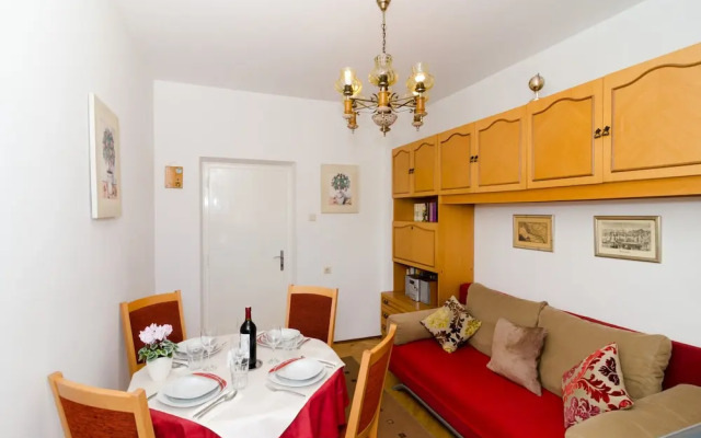 Apartman Red Orange