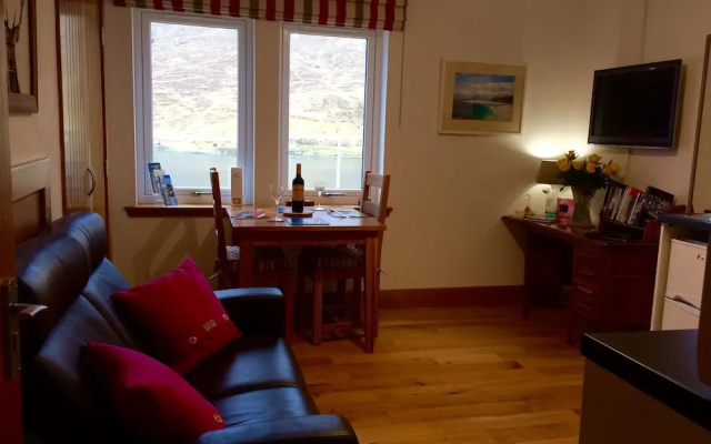 Lochedge Lodge
