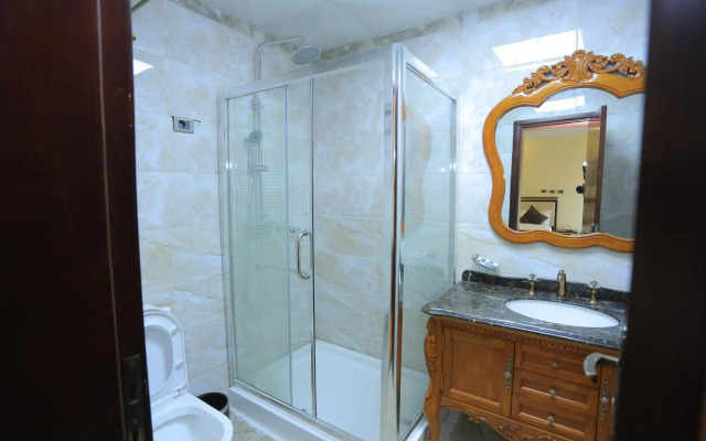 Yadonay Hotel