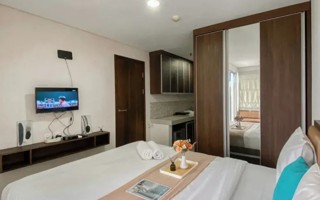 Cozy And Comfort Living Studio At Enviro Apartment